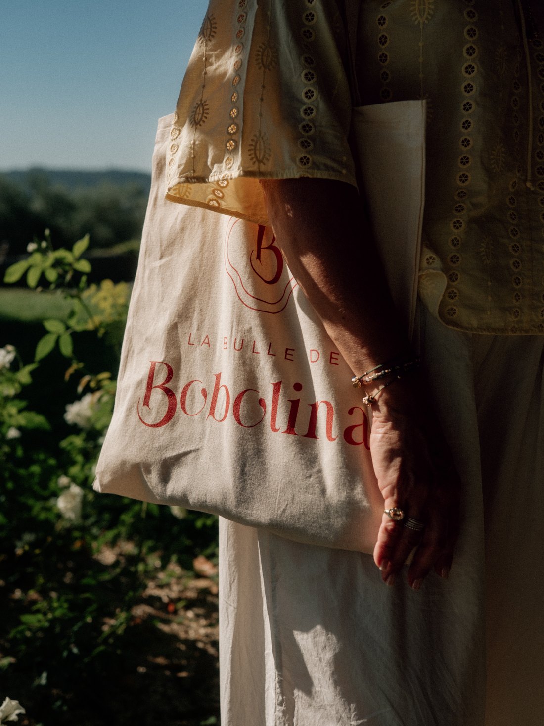 Tote bag en toile portant le logo La Bulle de Bobolina